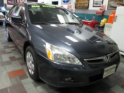 2007 sedan, 4 cylinder, automatic, front wheel drive, side air bags