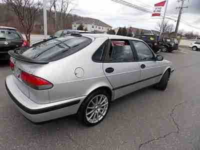1999 SAAB 9.3 HB, NO RESERVE, NO ACCIDENTS, POWER ROOF, HESTED SEATS, LEATHER, image 6