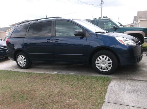 2005 toyota sienna le