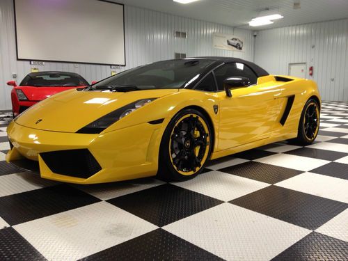 2008 lamborghini gallardo spyder convertible 2-door 5.0l