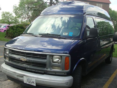 2001 chevy express 2500 with high roof and handicap lift