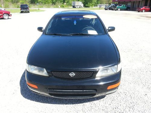 1996 nissan maxima loaded!!!  super clean // leather low reserve no