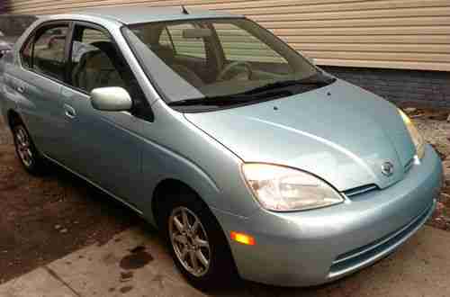 2001 TOYOTA PRIUS 4 DR SEDAN  Low 73K Miles, HYBRID ENGINE, image 2