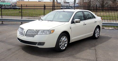 2012 lincoln mkz awd 3.5l..heated/cooled leather.sensors.sunroof**no reserve**