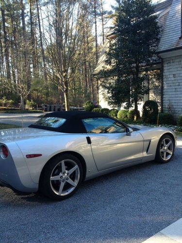 2006 chevrolet corvette base convertible 2-door 6.0l