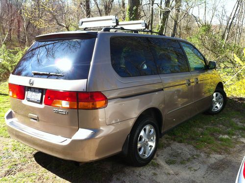 5dr ex-lres minivan, one owner, clean, runs and drives like new!