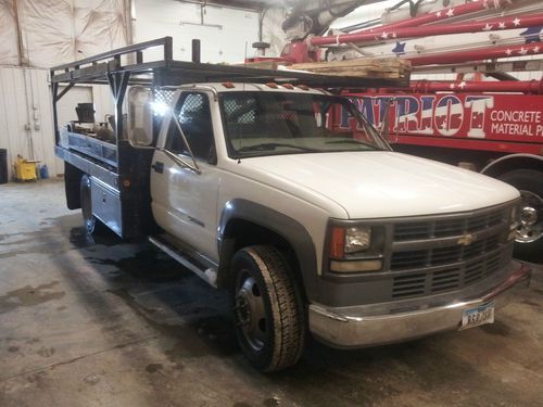 2001 chevrolet silverado 3500 8.1 litter 4 x 2