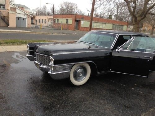 Cadillac fleetwood 1965