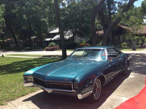 1967 buick riviera base hardtop 2-door 7.0l