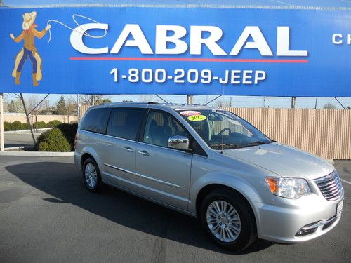 Lee iacocca's personal 2012 chrysler town &amp; country limited