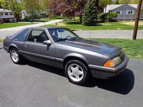 1991 ford mustang lx hatchback 2-door 5.0l