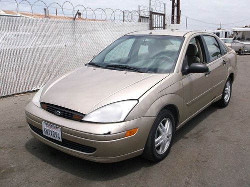 2000 ford focus, no reserve