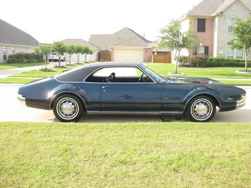 1967 oldsmobile toronado deluxe