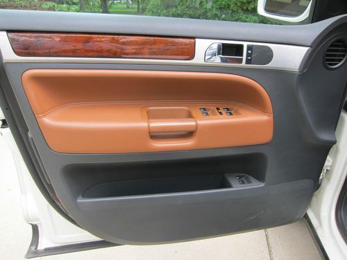 2007 Volkswagen Touareg TDI Sport Utility 4-Door 5.0L, US $27,500.00, image 19