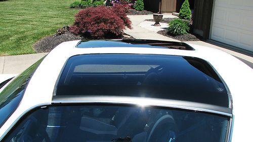 1981 Chevrolet Camaro Z28 Coupe 2-Door 5.7L, image 6