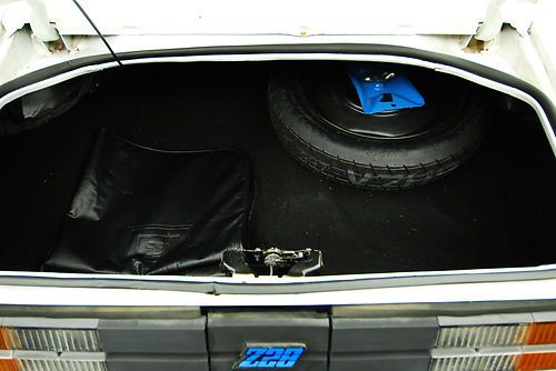 1981 Chevrolet Camaro Z28 Coupe 2-Door 5.7L, image 10