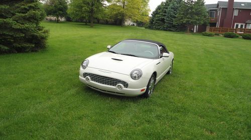 Ford thunderbird 2003 premium pag