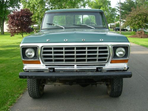 1978 Ford F-250 4x4 Green 390 V8, image 6