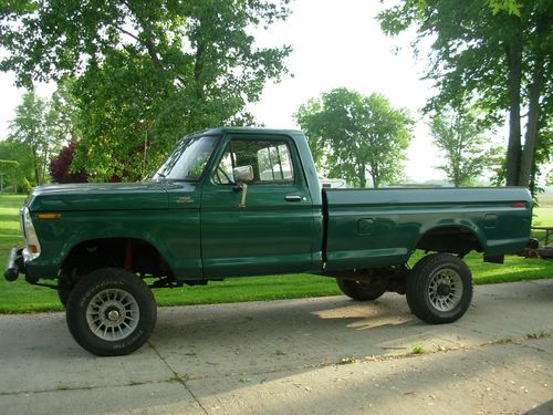 1978 Ford F-250 4x4 Green 390 V8, image 10
