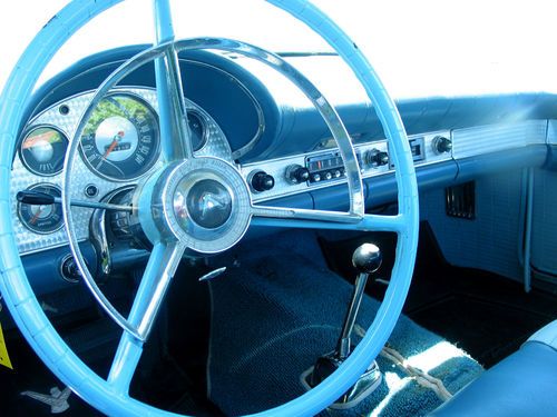 1957 Ford Thunderbird