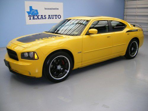 We finance!!!  2006 dodge charger daytona r/t hemi auto roof heated seats 20 rim