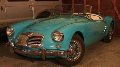 Mga roadster