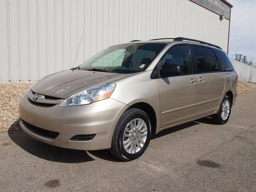 2007 toyota sienna le mini passenger van 5-door 3.5l awd all wheel drive v6 toyt
