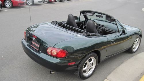 2002 mazda miata base convertible 2-door 1.8l