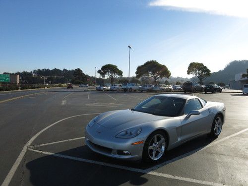 2005 chevrolet corvette base coupe 2-door 6.0l