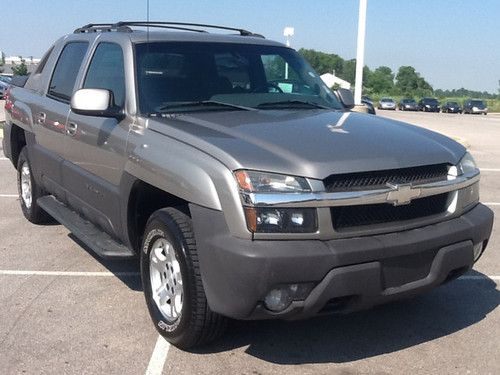 2003 chevrolet avalanche 4wd cloth