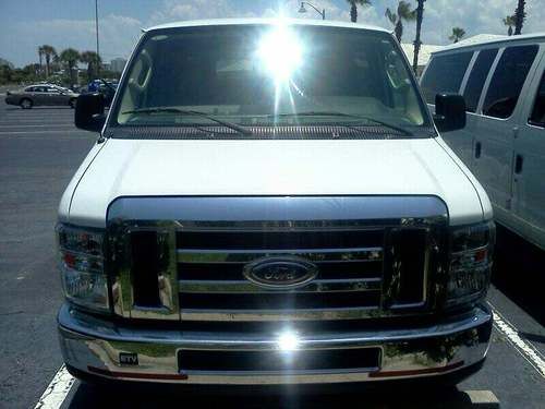 2011 ford e-350 super duty base cutaway van 2-door 5.4l *no reserve auction*