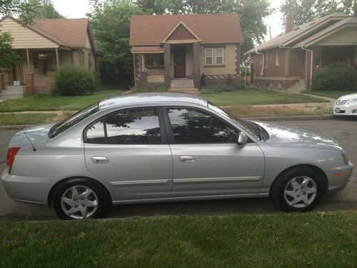 2004 hyundai elantra gls sedan 4-door 2.0l