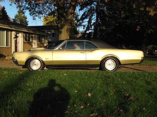 1967 oldsmobile 442 ..35k original miles..455 engine..auto..very fast and clean