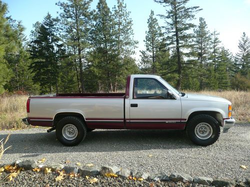 1988 chev 1500 1/2 ton pick-up truck