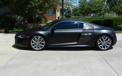 2010 r8 5.2l v10 coupe~ matte black! private seller! 172k msrp! audi care!