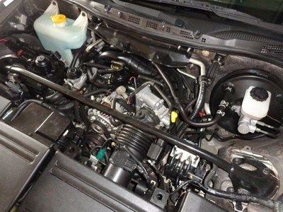 Leather Silver Keyless Spoiler Coupe Rear bucket seats Rear defogger WE FINANCE, image 29