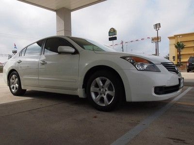 2.5 sl leather upolstery pre-owned 31 mpg highway power sunroofalloy wheels