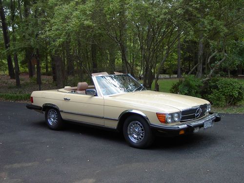 Rare maple yellow made for us market.  all original, garage kept.  117000mi