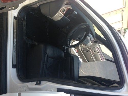 2011 Lincoln Town Car Executive L Hearse 4-Door 4.6L No Reserve Aution, image 7