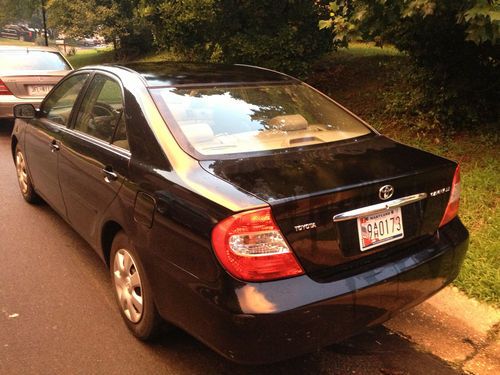 2004 toyota camry le sedan 4-door 2.4l sun roof key less entry