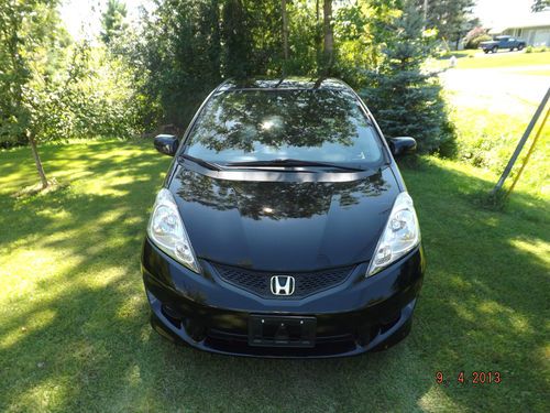 2011 honda fit sport hatchback 4-door 1.5l