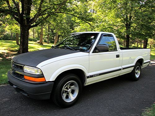 1999 chevrolet s10 ls standard cab pickup 2-door 4.3l