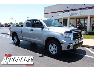 23k miles - 2011 toyota tundra grade - 4x4 - bed liner - vinyl tonneau cover