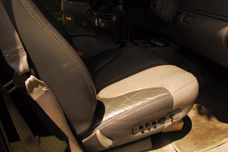 1999 GMC Yukon Denali 4WD - extra set wheels and tires included, image 12