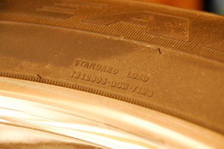 1999 GMC Yukon Denali 4WD - extra set wheels and tires included, image 14