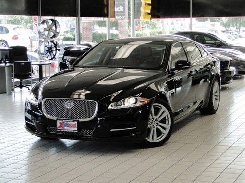 Xjl sedan!  1 owner! factory warranty!