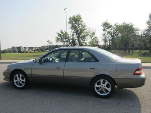 2001 lexus es300 base sedan 4-door 3.0l