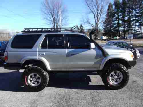 2001 Toyota 4Runner SR5 Sport Utility 4x4  4 dr Auto, image 4