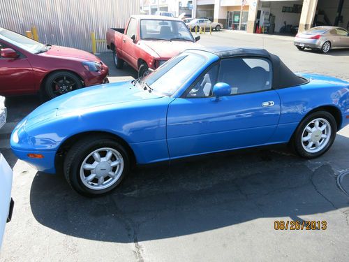 1990 mazda miata base convertible 2-door 1.6l