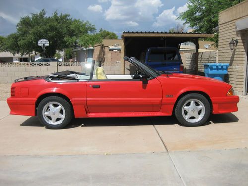 1993 ford mustang convertible gt~red with white top~automatic~low mileage